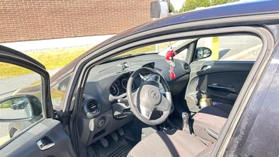 Opel Corsa 2007, photo 7/9