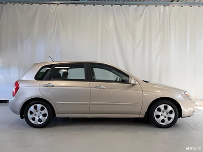 Kia Cerato 1,6 EX HB 5D A/T 2006, kuva 2/15