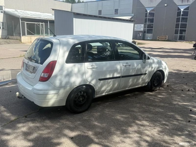 Suzuki Liana 2006, photo 4/8