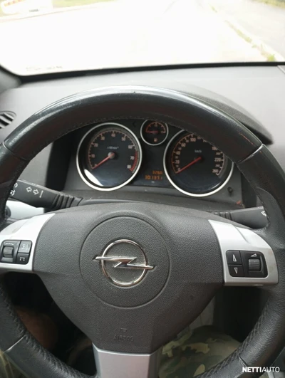Opel Astra 2009, photo 4/5