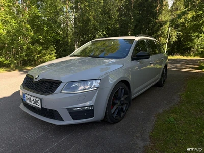 Skoda Octavia Combi 2,0 TDI 184 RS 2016, photo 2/7