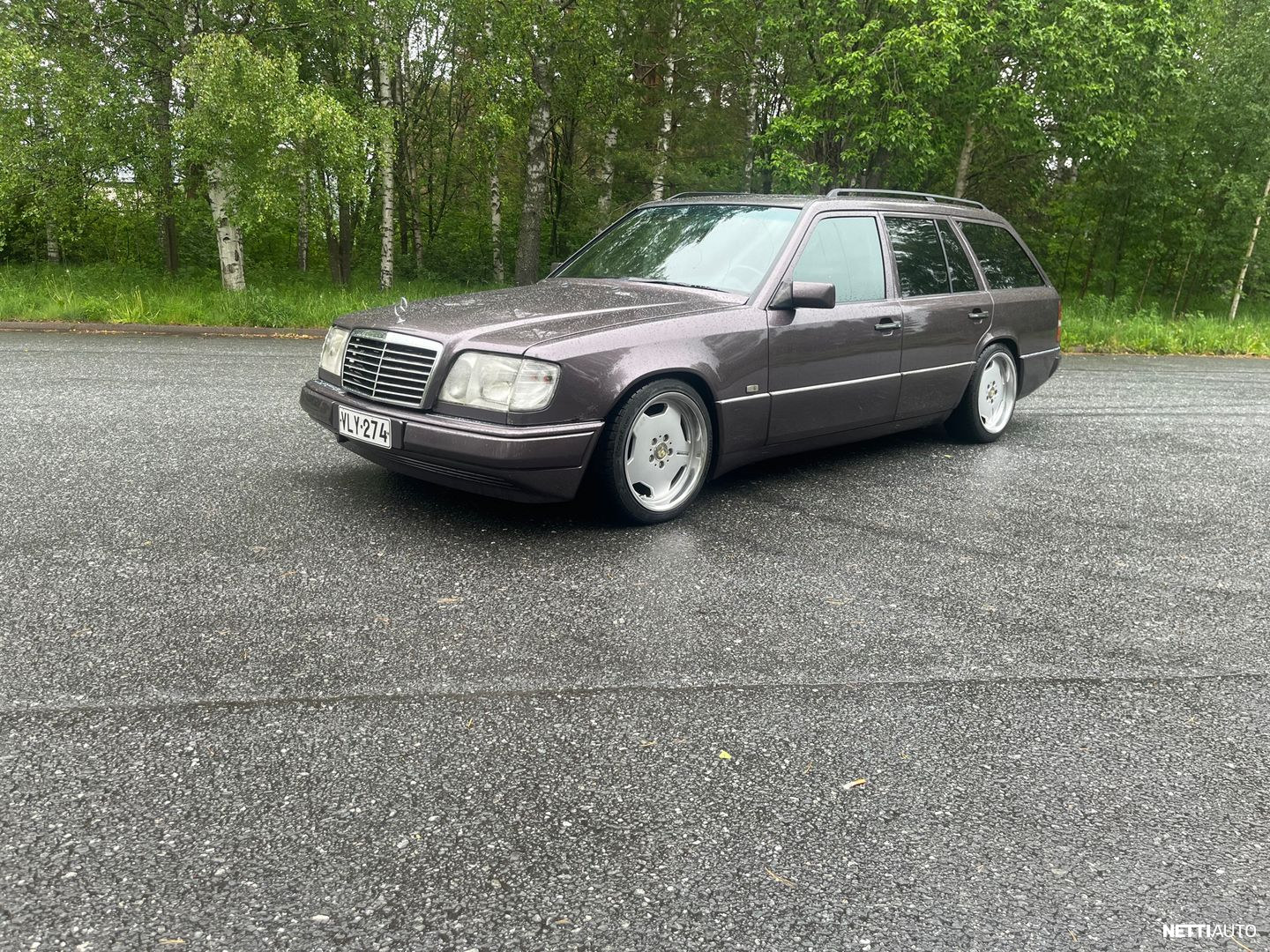 Mercedes-Benz 220