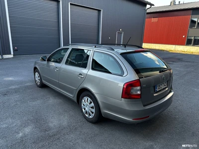 Skoda Octavia 2012, kuva 6/21
