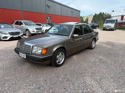 Mercedes-Benz 200 200D 1992, photo 1/13