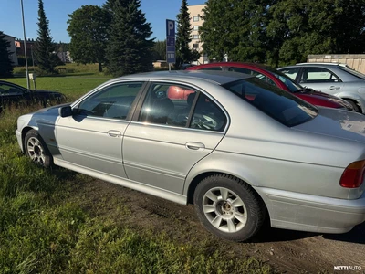 BMW 520 i 2003, photo 6/18