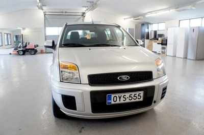 Ford Fusion 1,4 80hv Limited M5 5-ovinen 2011, photo 3/19