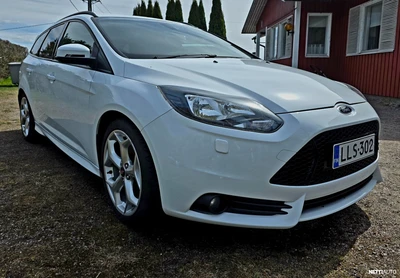 Ford Focus 2014, kuva 1/10