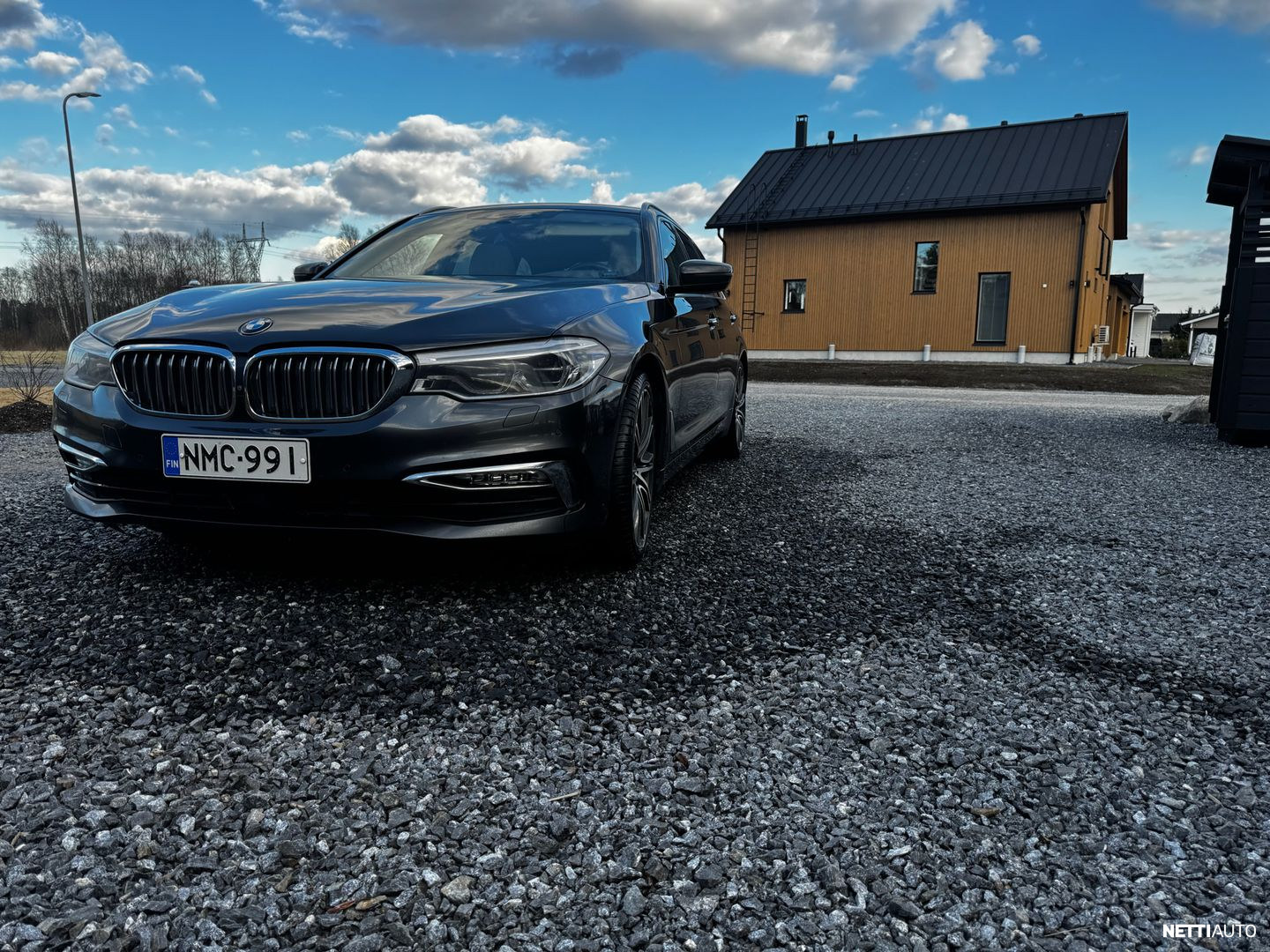 BMW 530