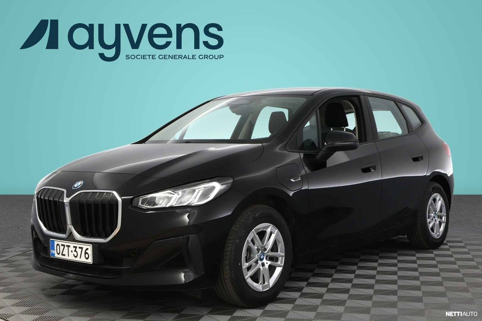 BMW 225