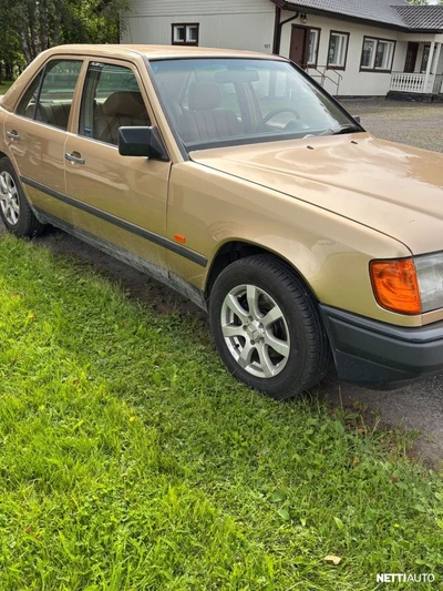 Mercedes-Benz 300 E 3,0 (124) 4d 1985, kuva 2/8