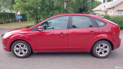 Ford Focus 1,6 100hv Trend M5 5-ovinen 2008, photo 5/24