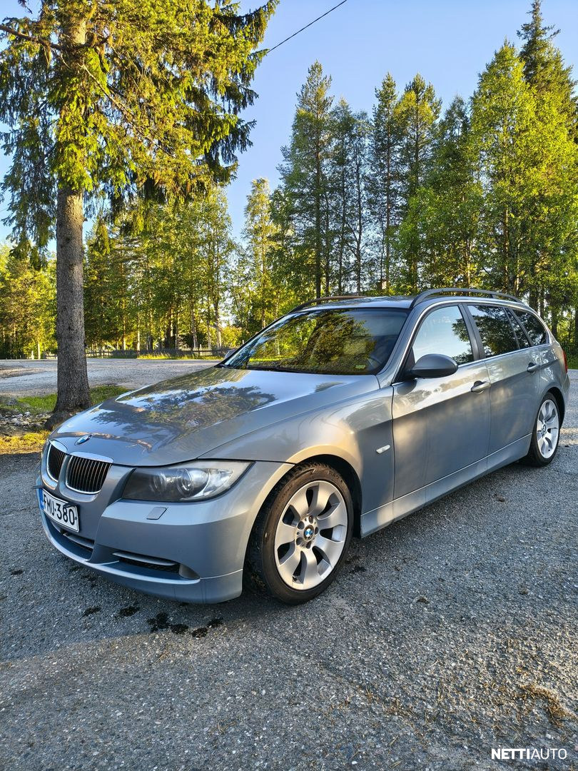 BMW 330