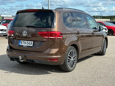 Volkswagen Touran 2016, kuva 3/7