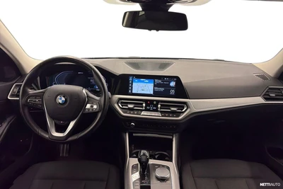 BMW 330 2021, kuva 7/33