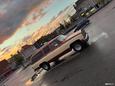 Chevrolet Suburban 1982, photo 5/6