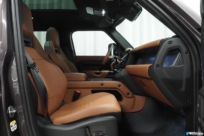 Land Rover Defender 2026, photo 7/21