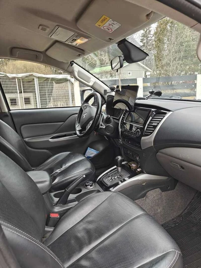 Mitsubishi L200 2016, kuva 3/6