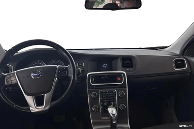 Volvo V60 D2 Momentum Business aut 2013, photo 3/10