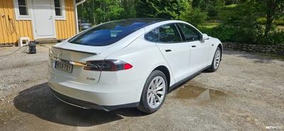 Tesla Model S P 85 D 2015, kuva 4/9