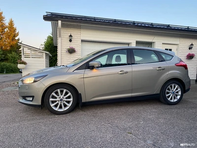 Ford Focus 2015, kuva 7/10