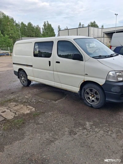 Toyota Hiace 2,5 D-4D 95 4ov pitkä 2008, photo 4/8