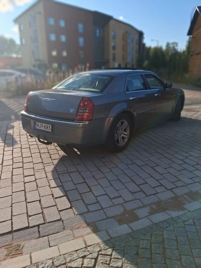 Chrysler 300C 2005, kuva 6/9