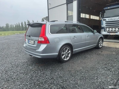 Volvo V70 2,4D Ocean Race aut 2009, kuva 3/8