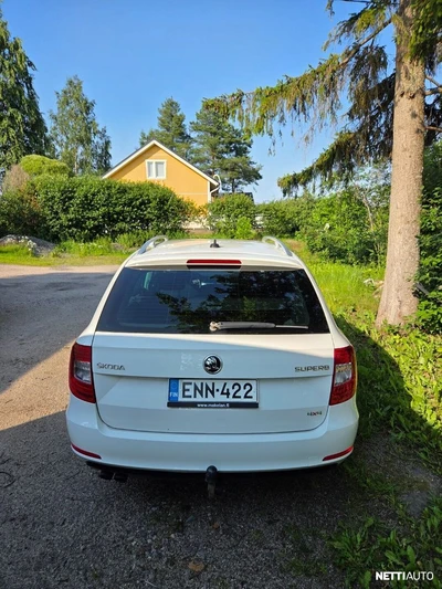 Skoda Superb 2015, photo 4/11