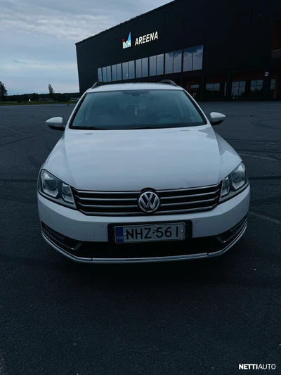Volkswagen Passat 2012, photo 2/14
