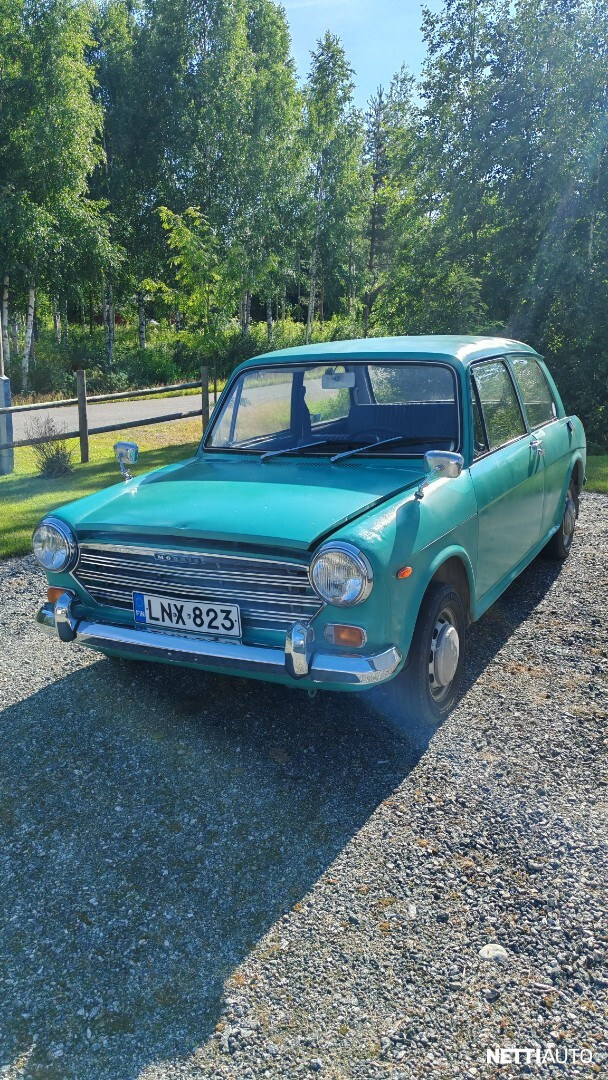 Morris 1300