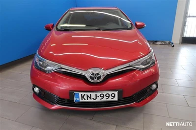 Toyota Auris 2016, photo 2/17