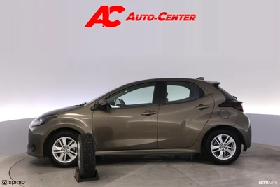 Toyota Yaris 1,5 Hybrid Active 2020, photo 2/28