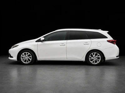 Toyota Auris Touring Sports 1,2 T Active 2016, photo 5/49