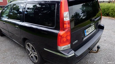 Volvo V70 V70 2,5T Summum 2006, kuva 4/15
