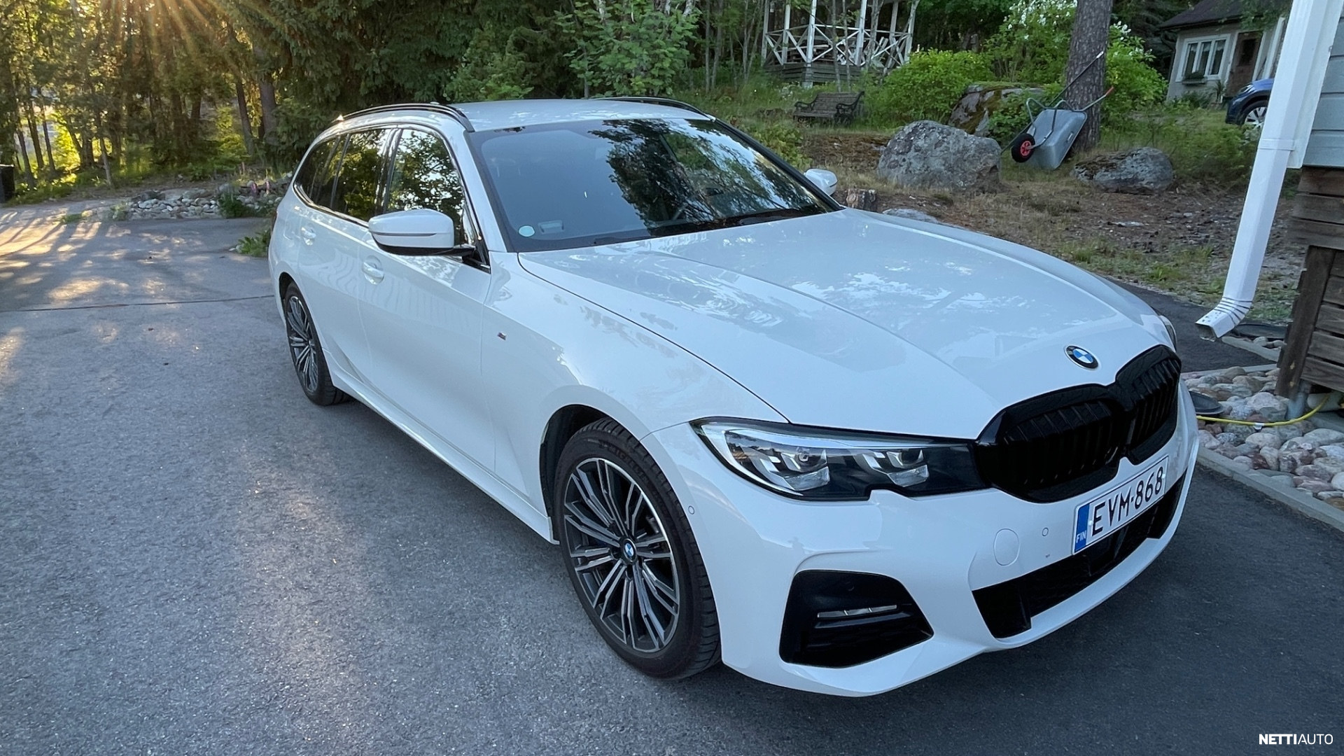 BMW 330