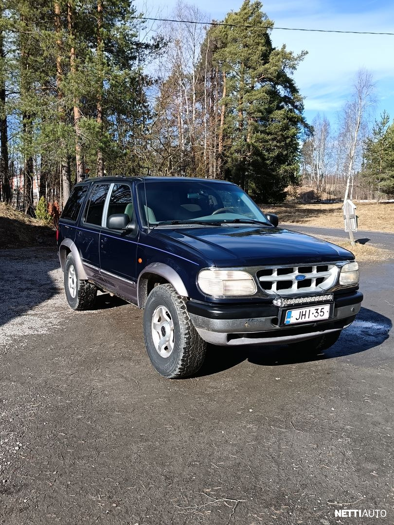 Ford Explorer
