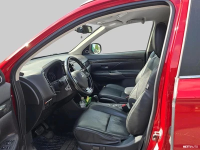 Mitsubishi Outlander 2016, kuva 4/4