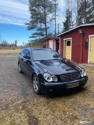 Mercedes-Benz C 2005, kuva 2/8