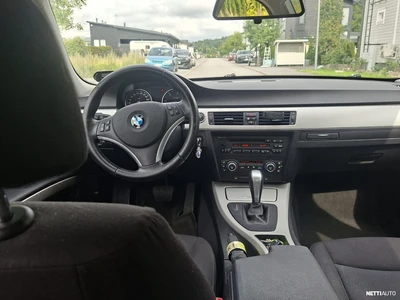 BMW 318 A E90 Sedan Business Comfort 2010, photo 3/6