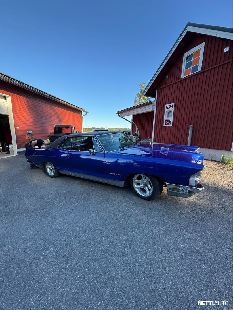 Pontiac Grand Prix