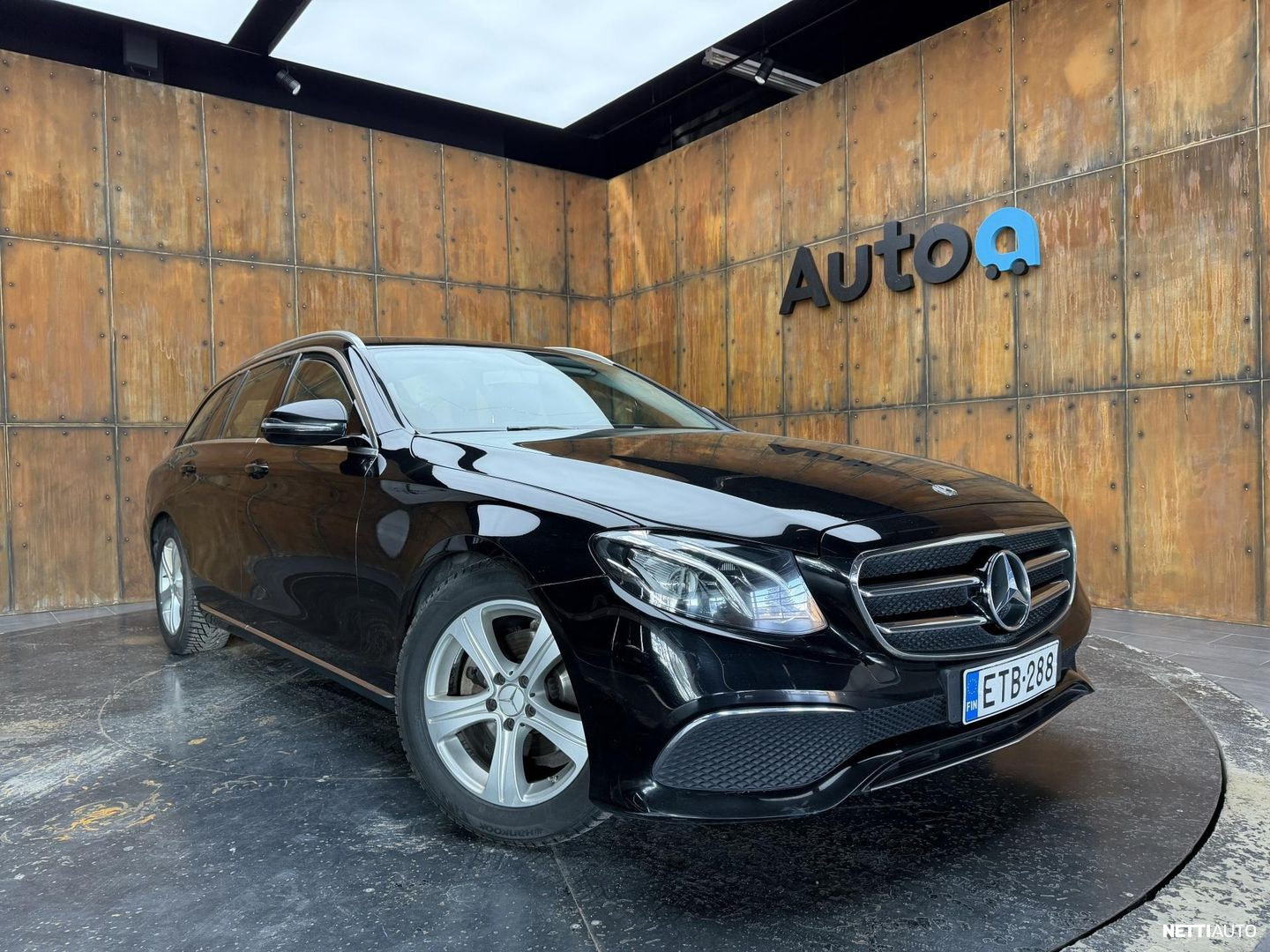 Mercedes-Benz E