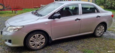 Toyota Corolla 1,4 D-4D Linea Terra 4ov 2008, photo 2/10