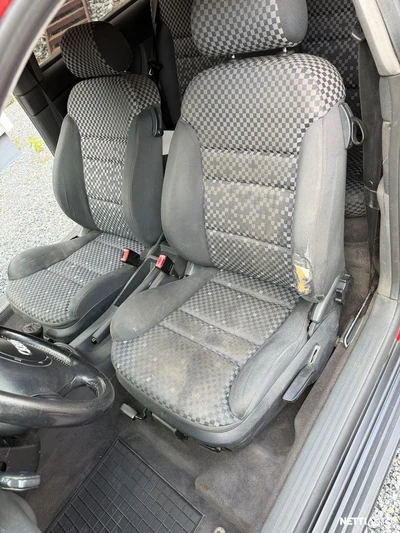 Audi A3 1,6 Ambiente 5d 1999, kuva 7/8