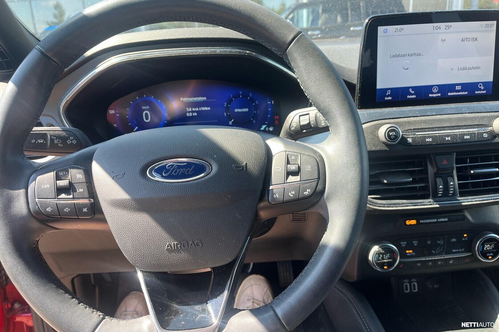 Ford Focus 2022, photo 2/3