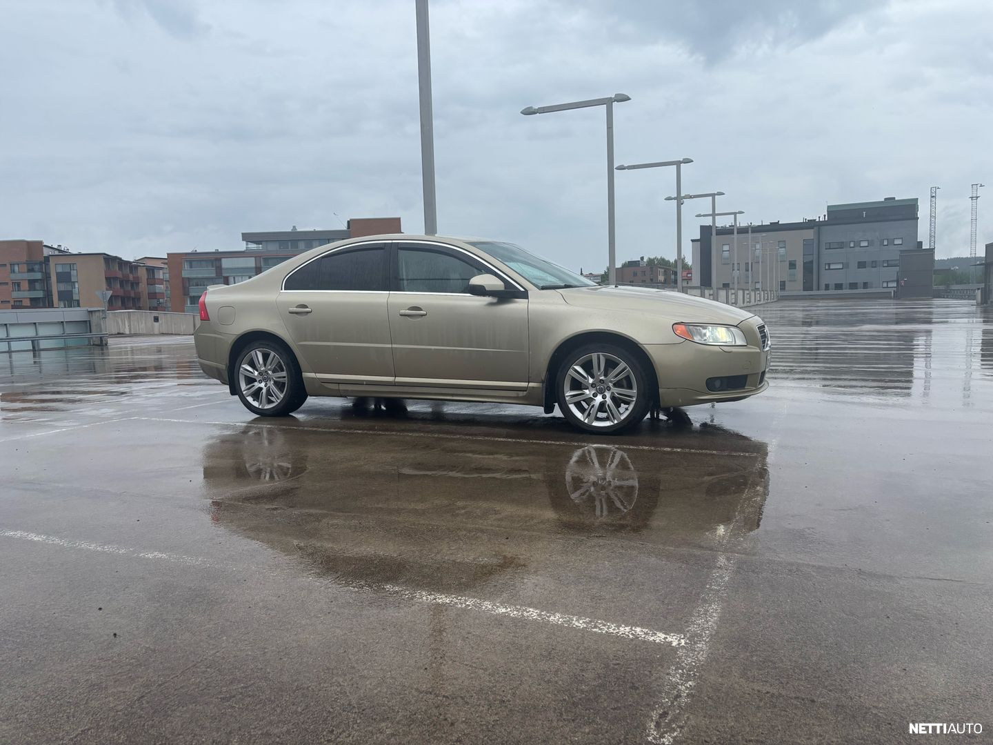 Volvo S80