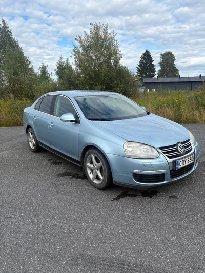 Volkswagen Jetta 2006, kuva 2/11