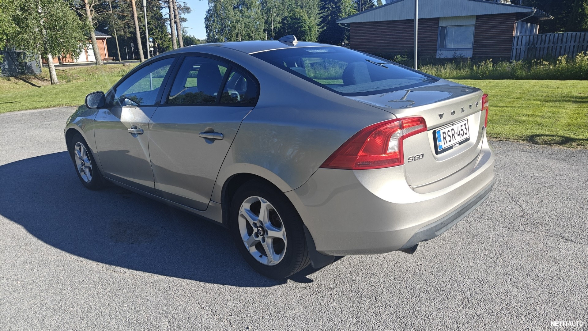 Volvo S60