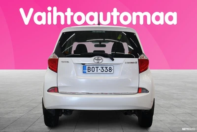 Toyota Verso-S 2011, photo 6/21