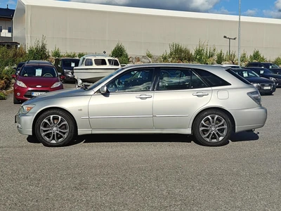 Lexus IS 200 2003, photo 3/15