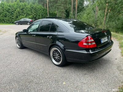 Mercedes-Benz E 2006, kuva 3/9
